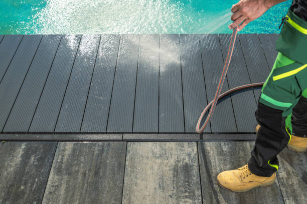Best Garage Pressure Washing  in Hillcrest, CA
