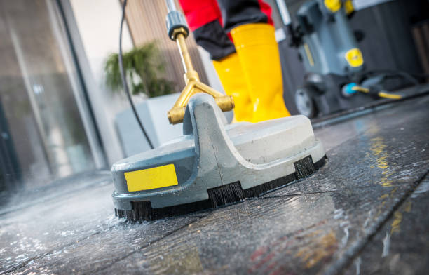Best Garage Pressure Washing  in Hillcrest, CA